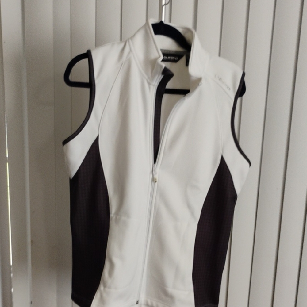 Sunice White and Black Sleeveless Top